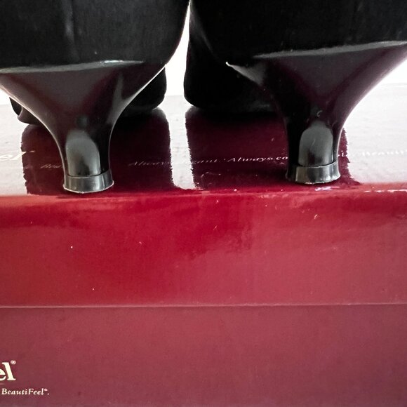 Beautifeel Alice Suede and Patent leather Pumps - Picture 9 of 14